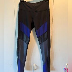 90 Degree By Reflex Black and Blue Leggings